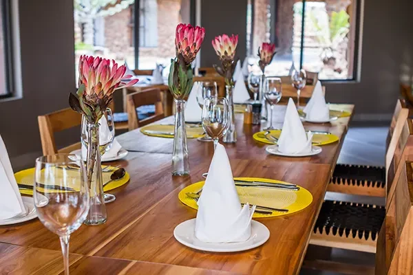 Mpeti Lodge Restaurant Table